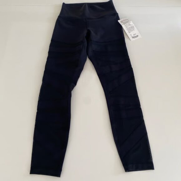 NWT Lululemon High Times Crop Tech Mesh Full-On Luon 7/8 size 4 - Picture 4 of 8